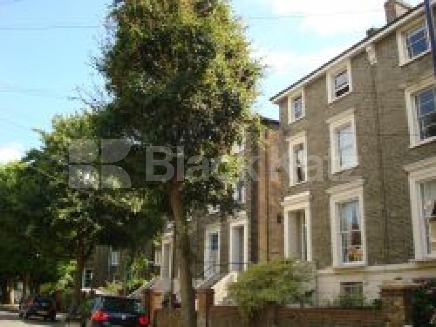 			MUST BE SEEN!, 3 Bedroom, 1 bath, 1 reception Flat			 Cantelowes Road, CAMEN NW1